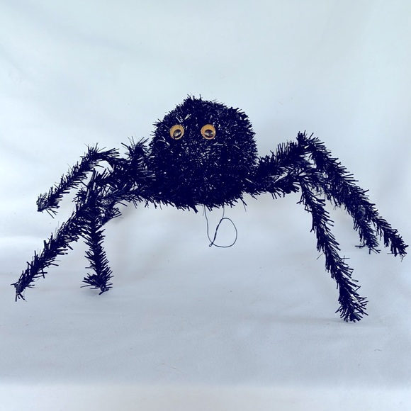 Gently Used Halloween Spider & Spider Web Prop/ Decoration - Picture 6 of 8